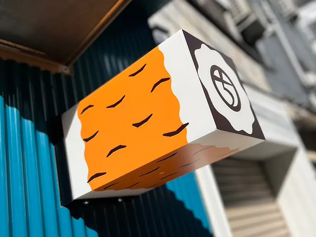 アクリルボックス看板