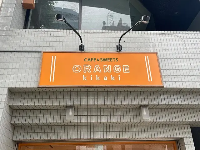 ウィンドウシート看板